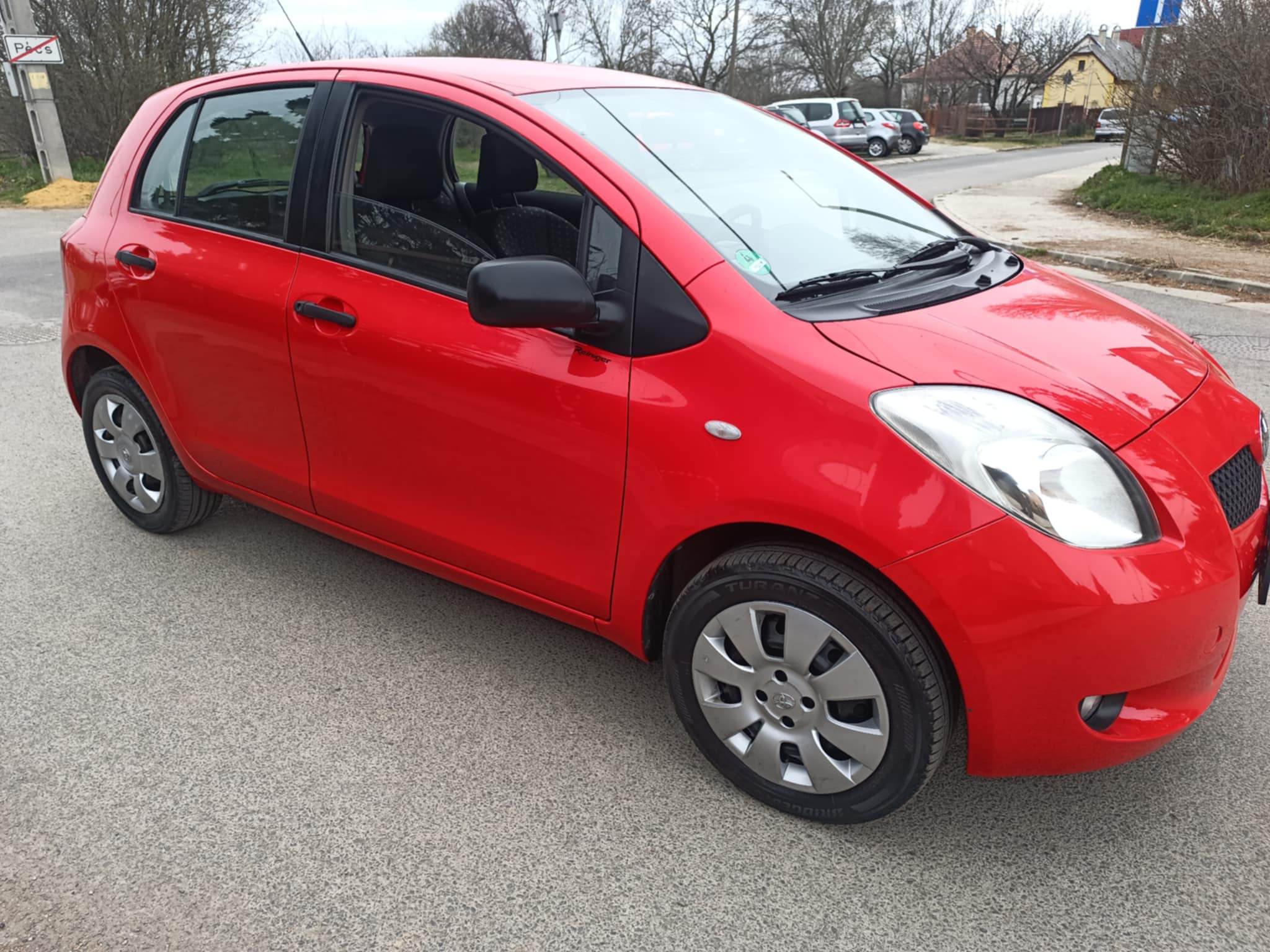 
								Toyota Yaris full									