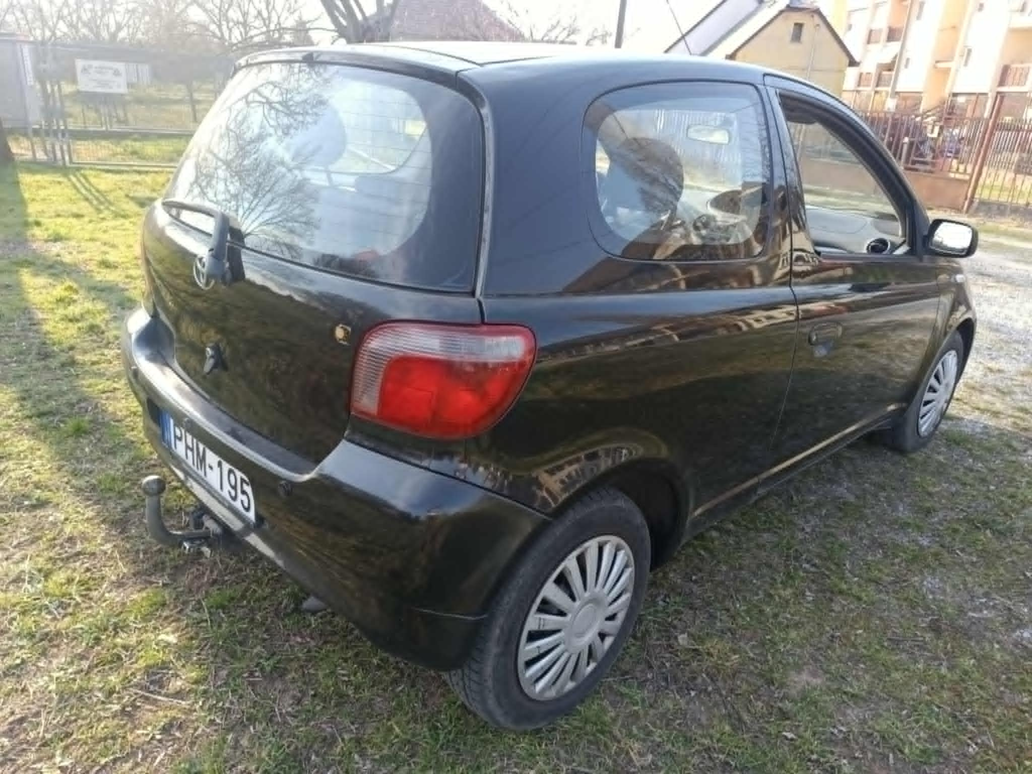 
								Toyota Yaris full									