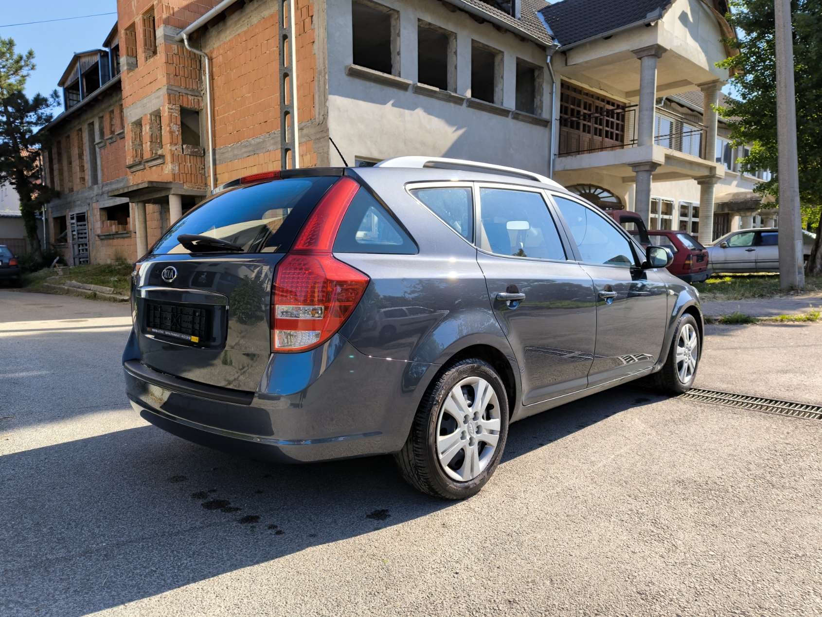 
								Kia Ceed 1.4 SW Cool Navigator full									