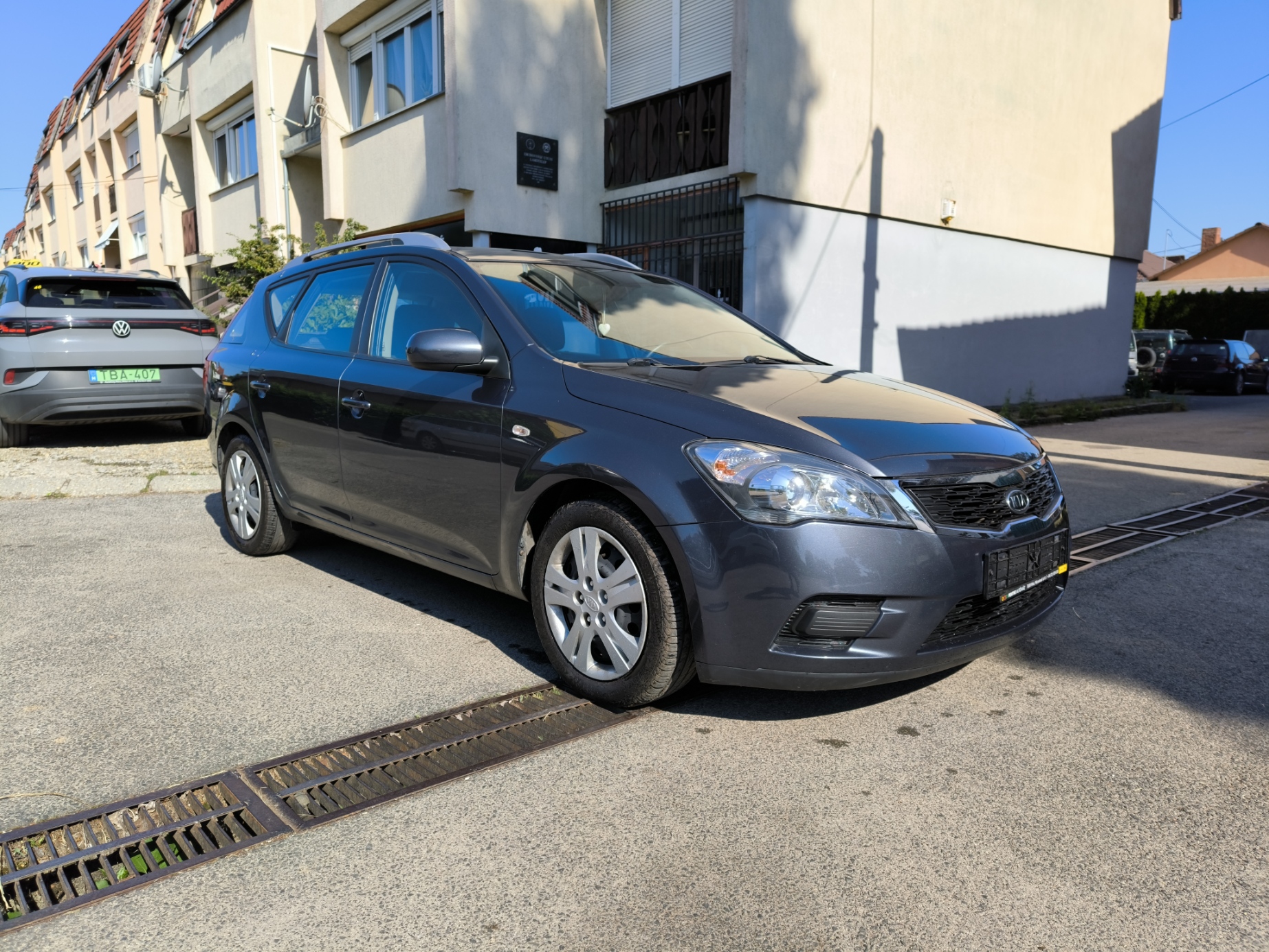 
								Kia Ceed 1.4 SW Cool Navigator full									