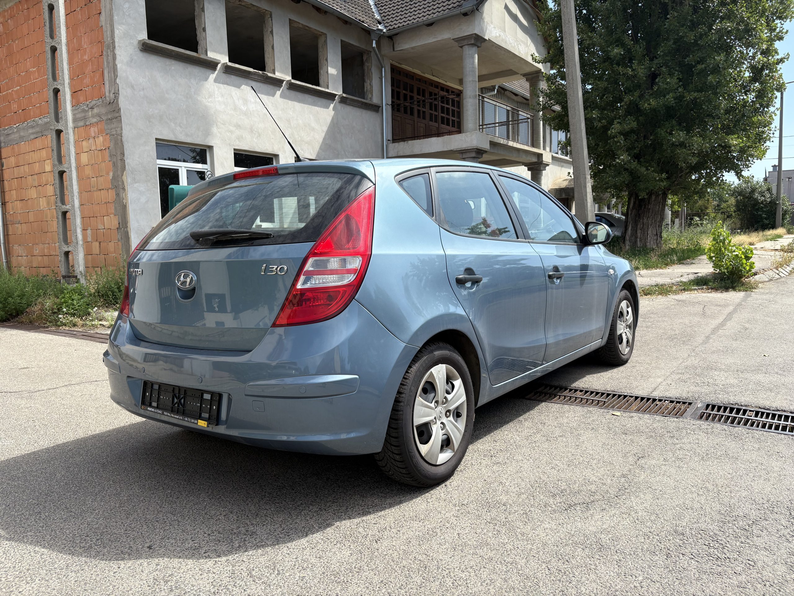 
								Hyundai i30 full									