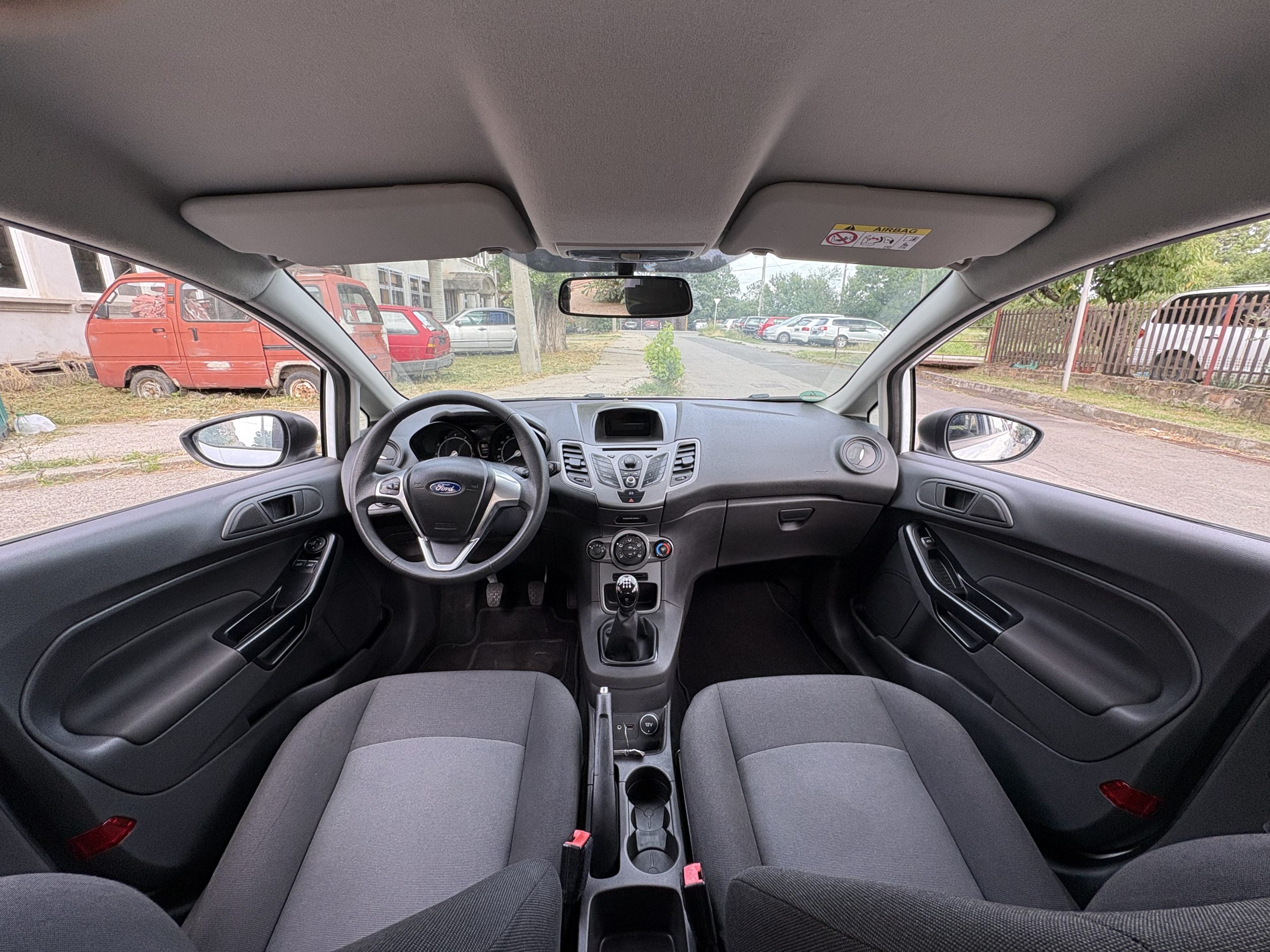 
								Ford Fiesta full									
