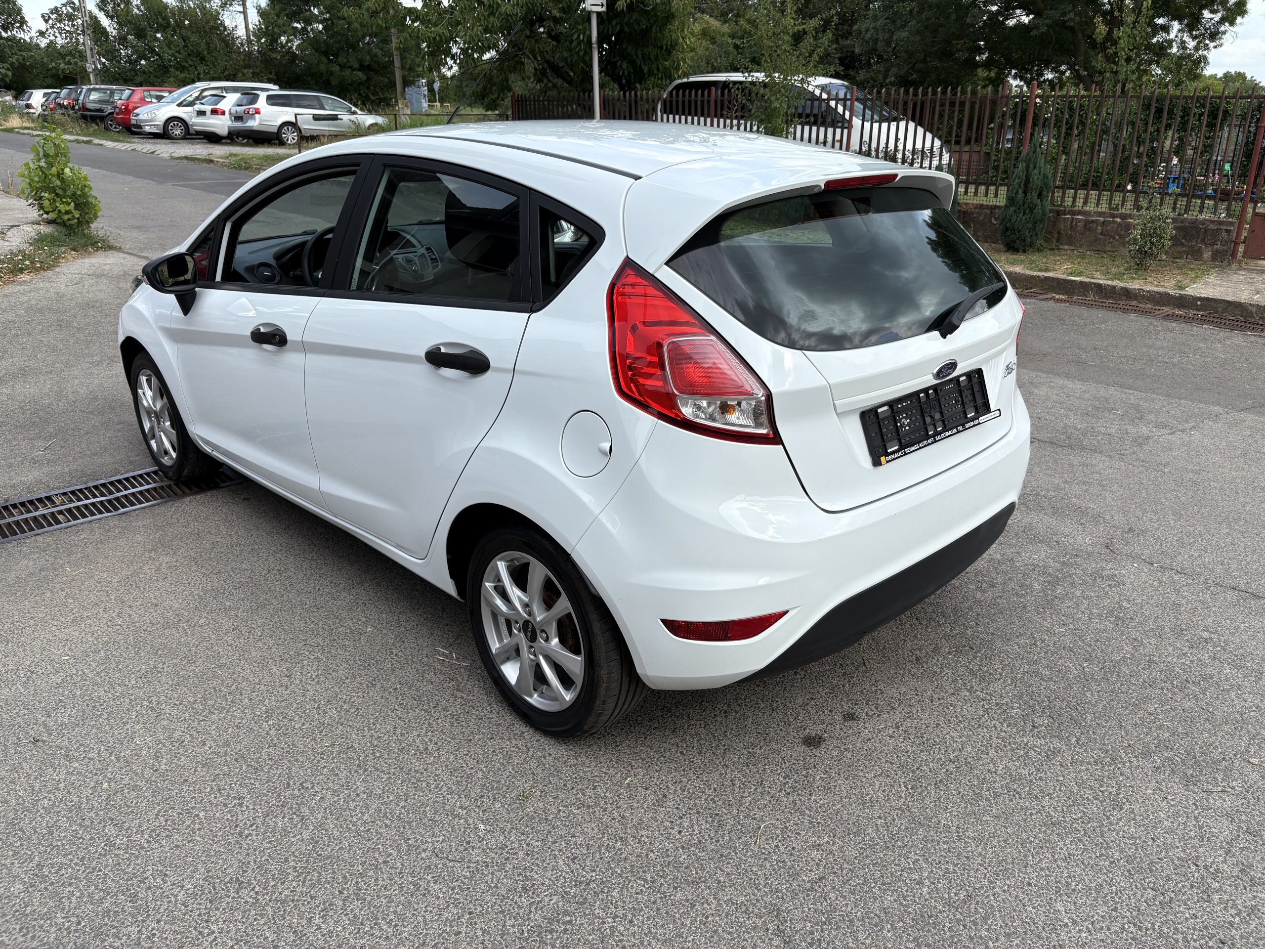 
								Ford Fiesta full									