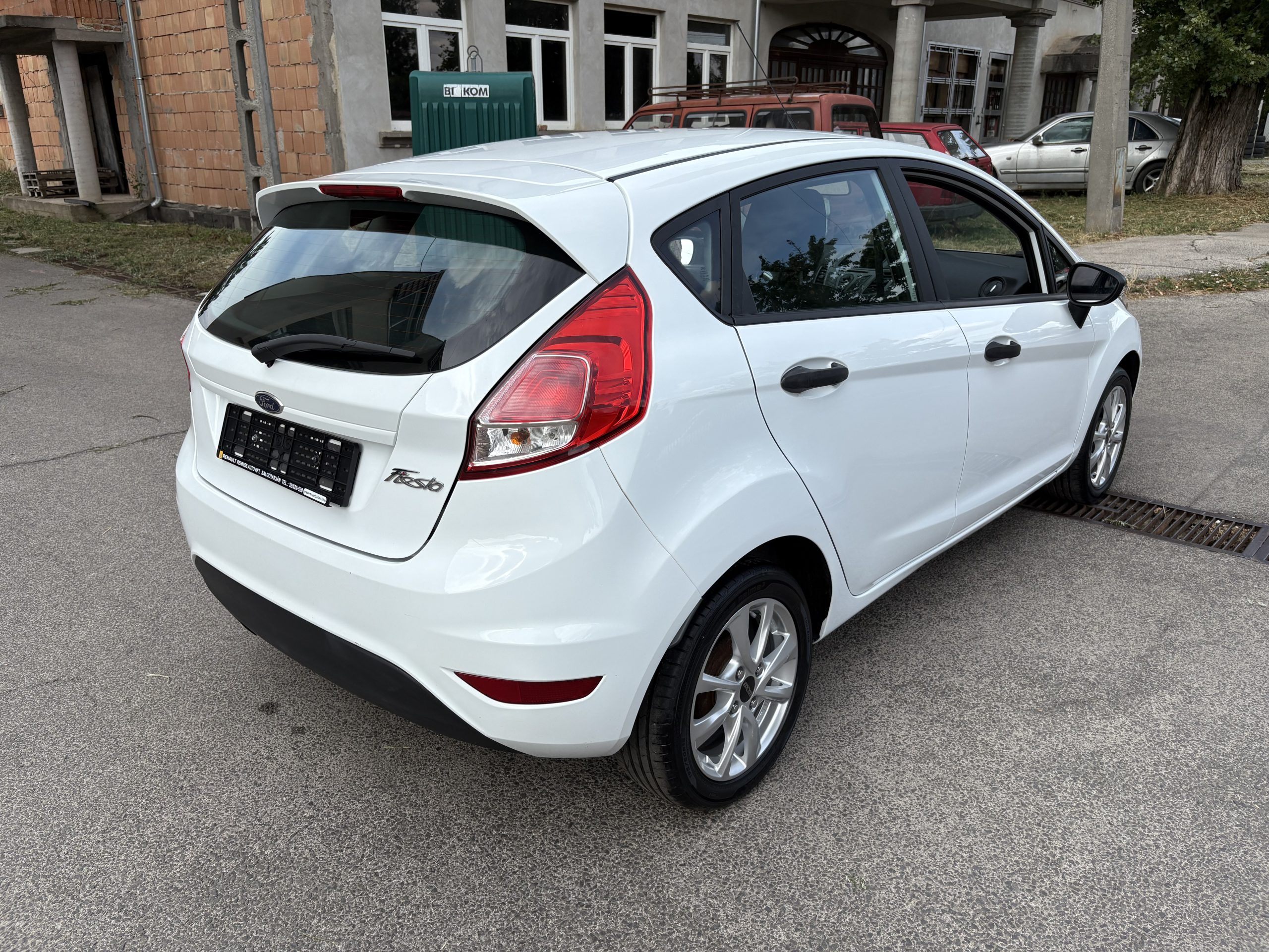 
								Ford Fiesta full									