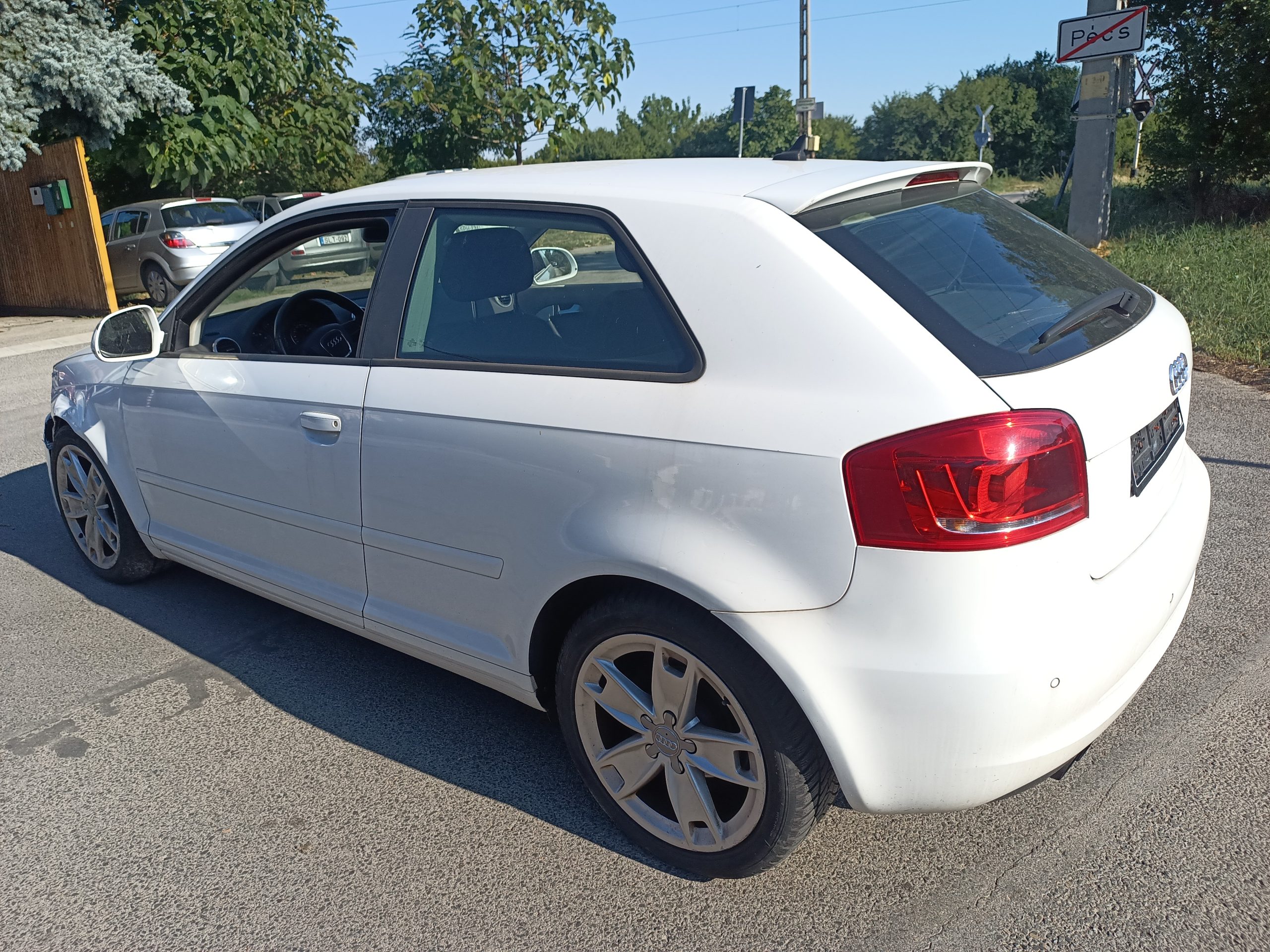 
								Audi A3 full									